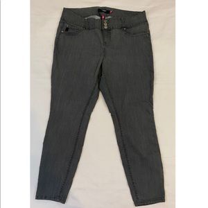 Torrid Stretch Skinny Jeans- 18R